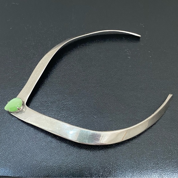 Vintage Unsigned Green Moonstone Cat Eye Center Silver Collar Necklace - Picture 4 of 13